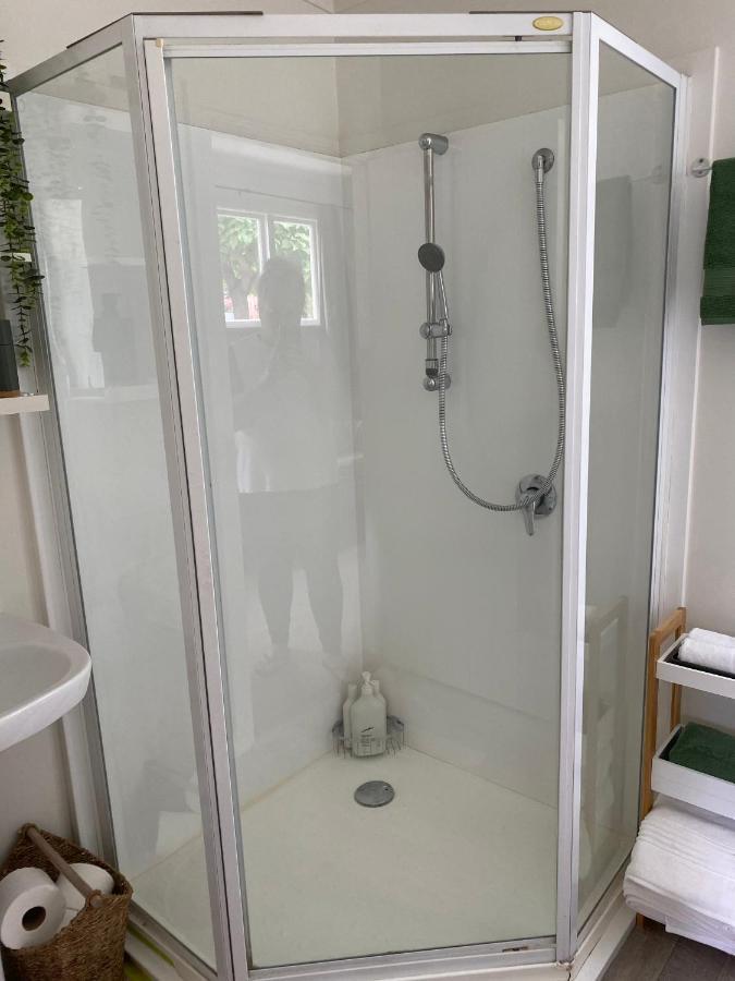 Glenie Cottage Bnb Guesthouse Тимару Екстериор снимка
